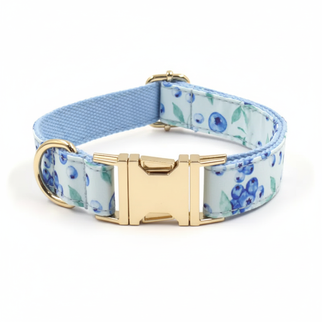 Collar con estampado de arándanos - Producto